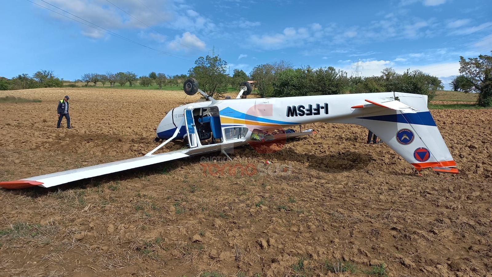 Moncalieri Atterraggio Di Emergenza Di Un Aereo Ultraleggero In Collina