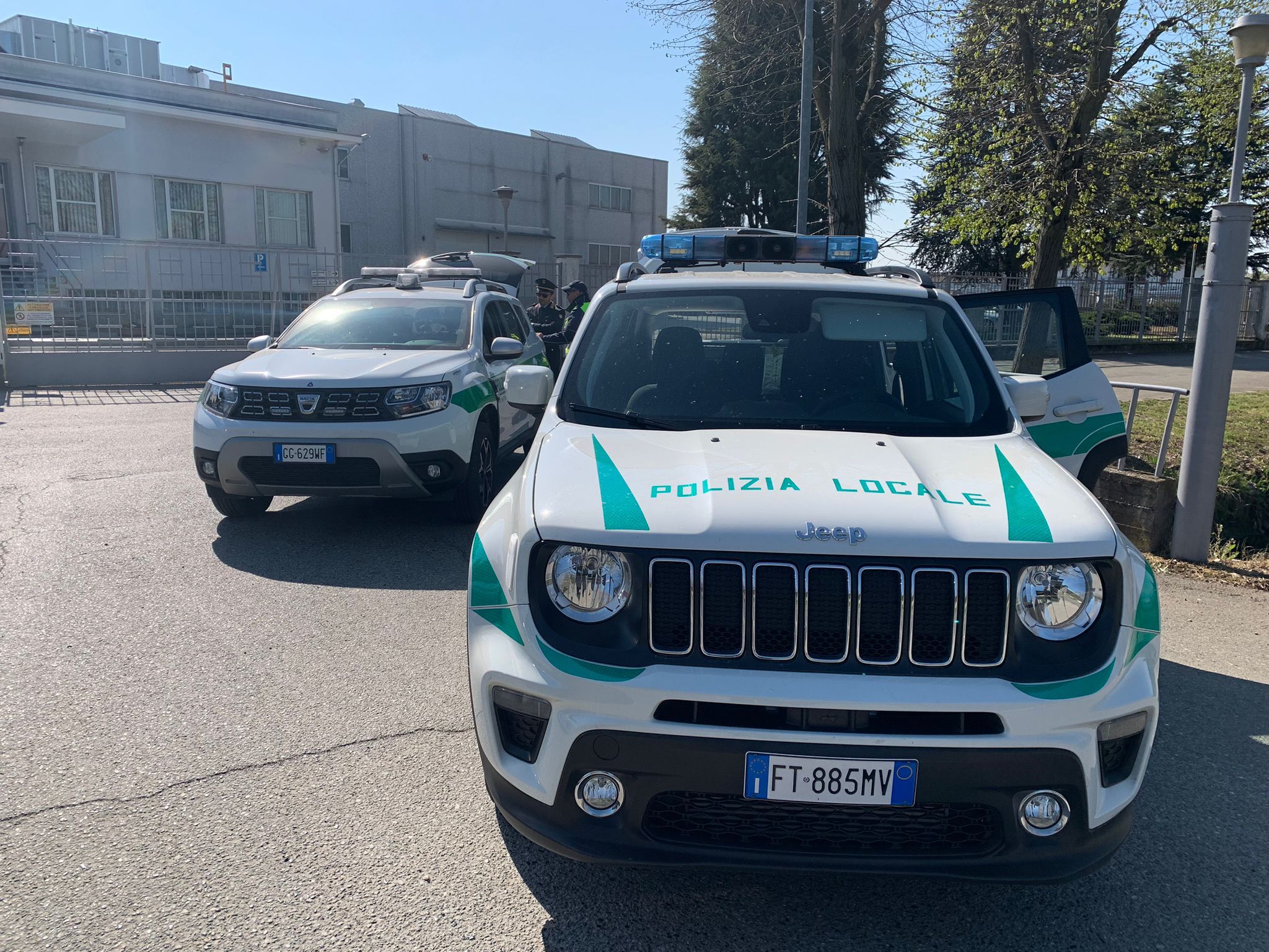 CANDIOLO Caccia Alla Banda Che Depreda Le Auto Parcheggiate In Zona