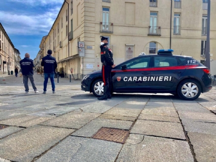 MONCALIERI - Blitz dei carabinieri in una pizzeria: trovato un lavoratore in nero. Scatta la multa