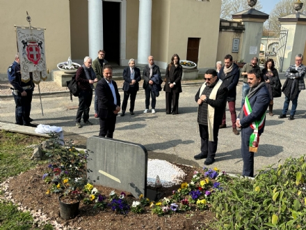 MONCALIERI - Un monumento per ricordare le vittime del Covid