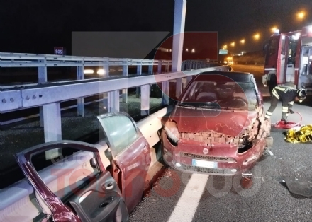 ORBASSANO - In contromano con l'auto, spaventoso incidente sul raccordo Torino-Pinerolo: due feriti - FOTO