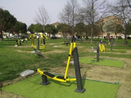 NICHELINO - I giardini di via Turati e via Gozzano diventano palestre a cielo aperto