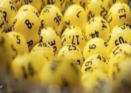 LA LOGGIA - Vince 216 mila euro al lotto giocando una quaterna