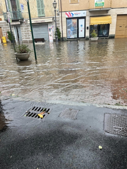 CINTURA SUD - Intenso temporale, alberi pericolanti e allagamenti a Beinasco