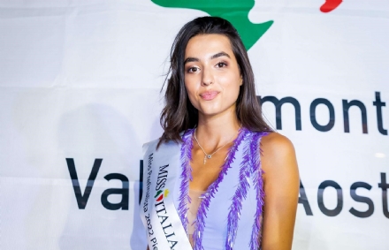 VINOVO - La bellissima Ludovica Tullio entra in finale a Miss Italia 2023