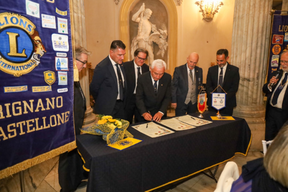 CARIGNANO - Patto di amicizia tra il Lions Club Racconigi e il Lions Club Carignano Villastellone - FOTO