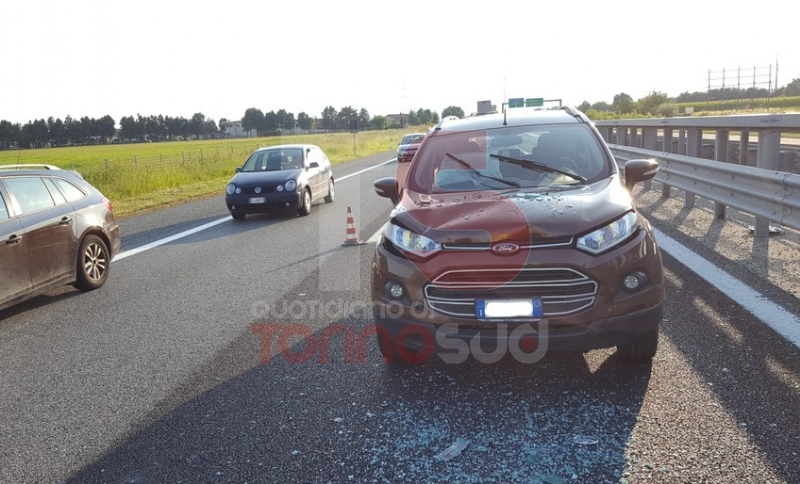 CANDIOLO-VOLVERA - Incidente stradale sul raccordo: un ferito