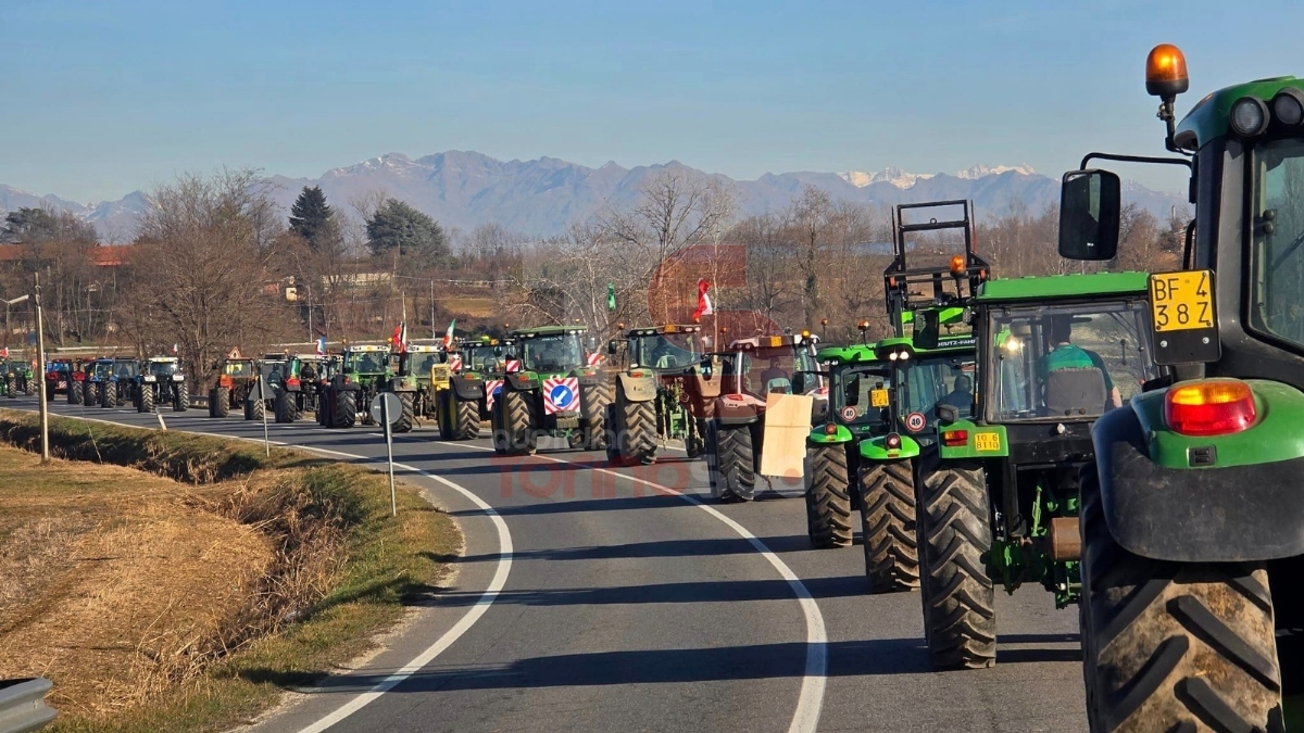 CINTURA SUD - Trattori sulle strade, protesta degli agricoltori di tutta la nostra zona - FOTO