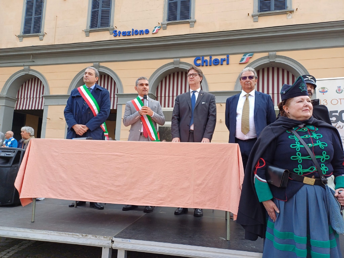 TROFARELLO - Una grande festa per i 150 anni della ferrovia per Chieri - FOTO